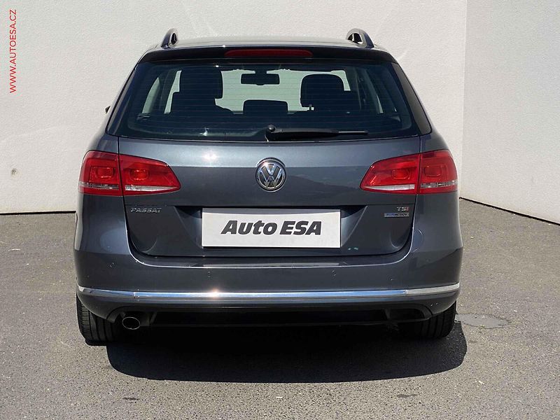 Volkswagen Passat (2012) 1.4 TSi, Comfortline, +kola - fotka 5 z 19