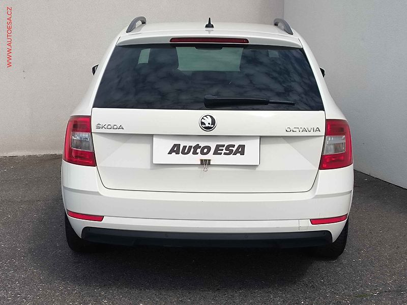 Škoda Octavia (2019) 1.6 TDi, Ambition, DSG - fotka 5 z 23