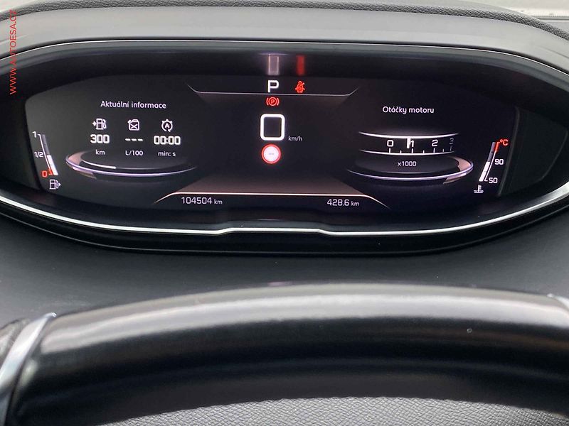 Peugeot 5008 (2023) 1.2 PT, GT, AT, LED, TZ - fotka 16 z 19