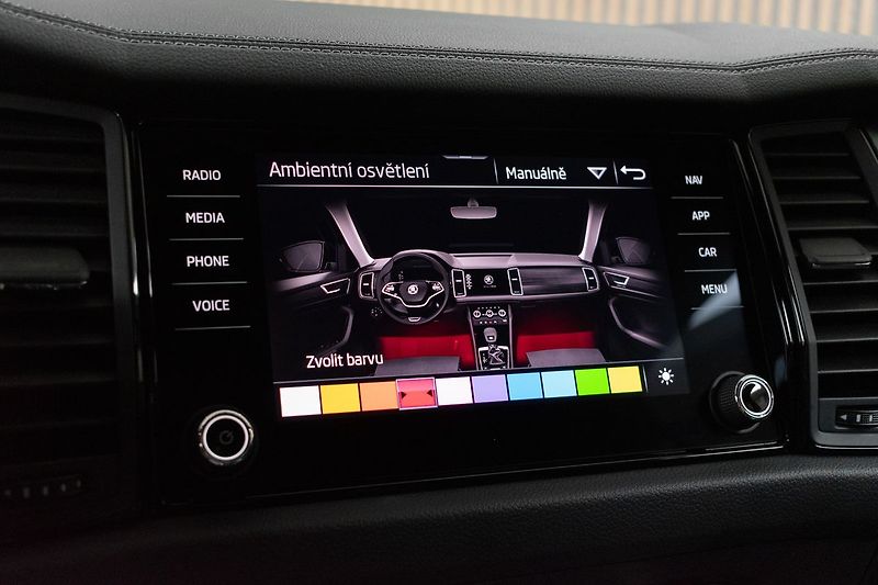 Škoda Kodiaq 1.5 TSI SPORTLINE*DPH*ČR 1.MAJ - fotka 36 z 45