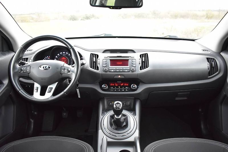 Kia Sportage 1,6 16V 1.M, PDC,KAMERA,AKCE - fotka 10 z 19