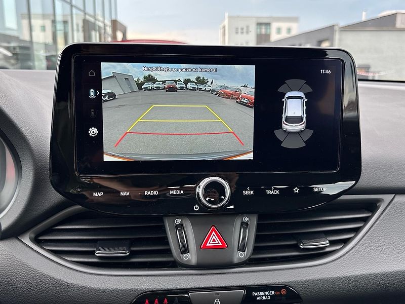 Hyundai i30 Smart DCT - fotka 23 z 23