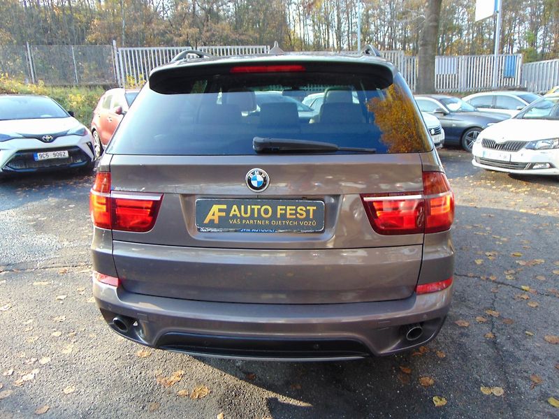 BMW X5 3,0 D - fotka 6 z 21