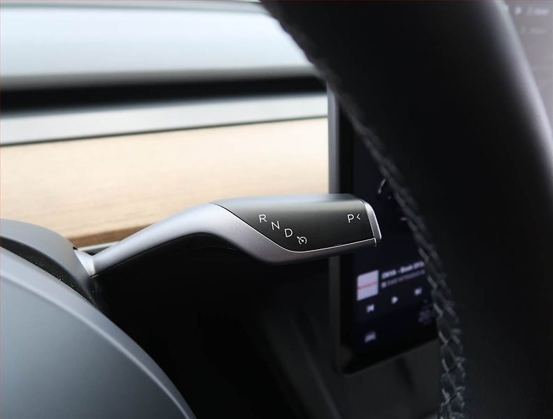 Tesla Model Y (2023) Long Range AWD 79kWh, SoH 95% - fotka 12 z 33