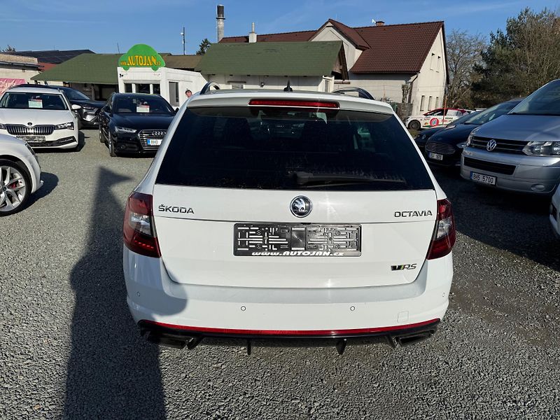 Škoda Octavia 2.0 TSI RS 245 DSG - fotka 5 z 13