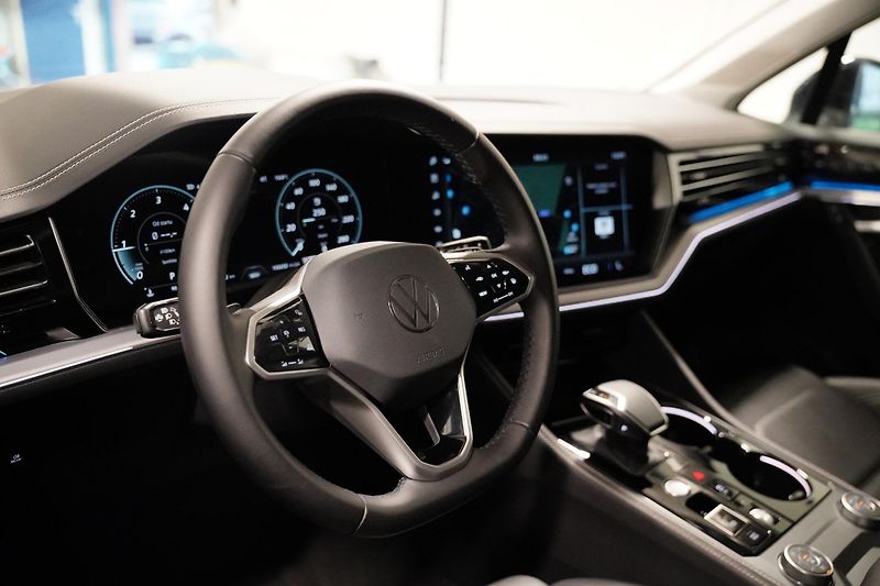 Volkswagen Touareg - fotka 14 z 30