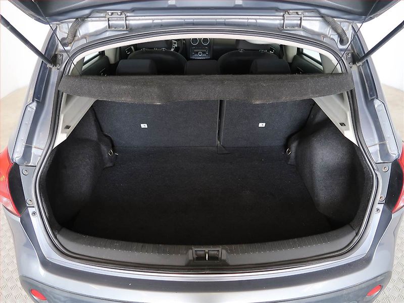 Nissan Qashqai (2008) 2.0 dCi, nová STK, pěkný stav - fotka 13 z 17
