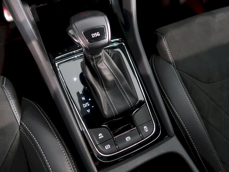 Škoda Kodiaq (2022) SPORTLINE 2.0TDI 110KW DSG WEB - fotka 36 z 46