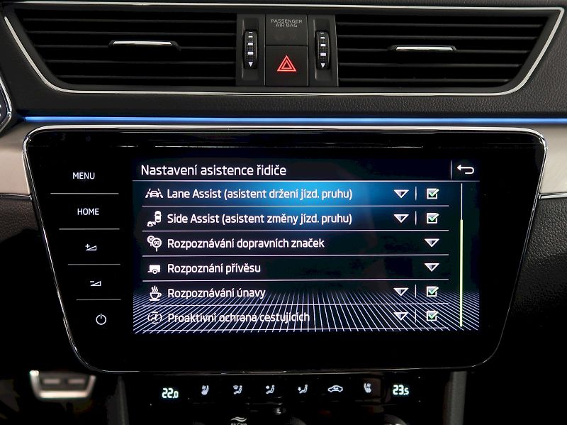 Škoda Superb (2023) L&K 2.0TSI 206KW 4x4 DSG TAŽNÉ - fotka 15 z 42