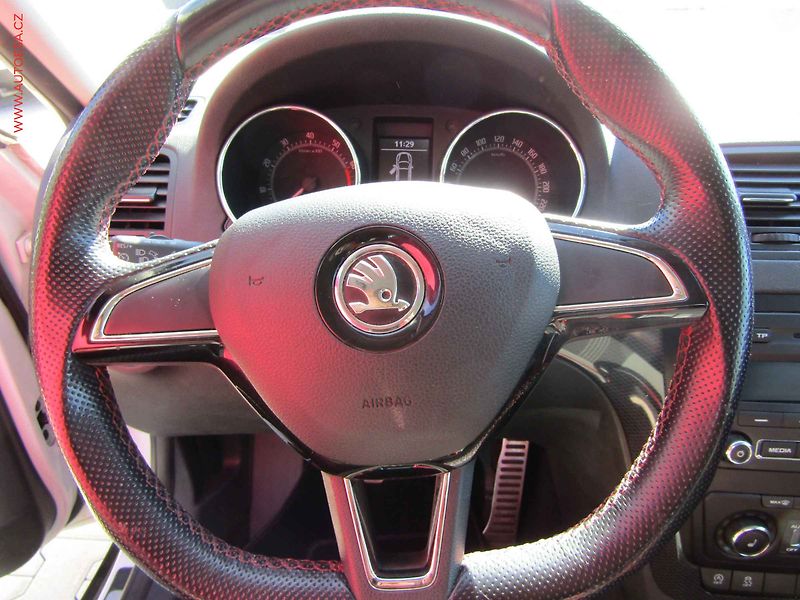 Škoda Yeti (2015) 1.4 TSI, ČR, Bixen, AC, TZ - fotka 14 z 15