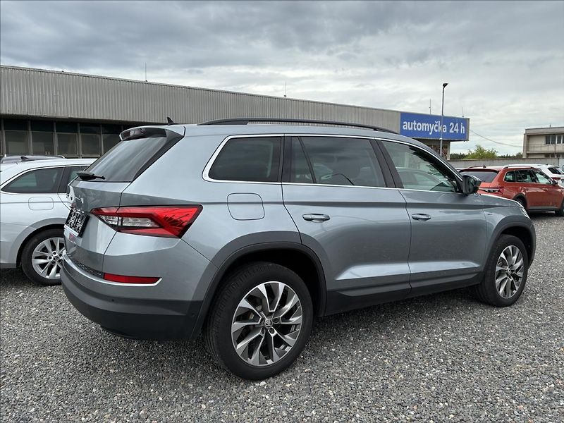 Škoda Kodiaq 2,0 TDI TAŽNÉ KEYLESS KAMERA - fotka 6 z 36