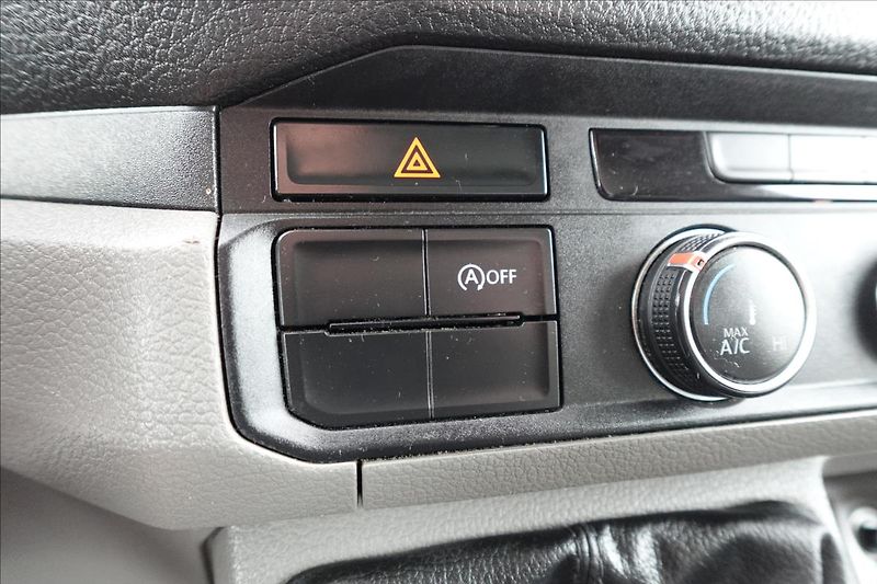 Volkswagen Crafter 2,0 TDI  VALNÍK PLACHTA SPANÍ - fotka 30 z 34