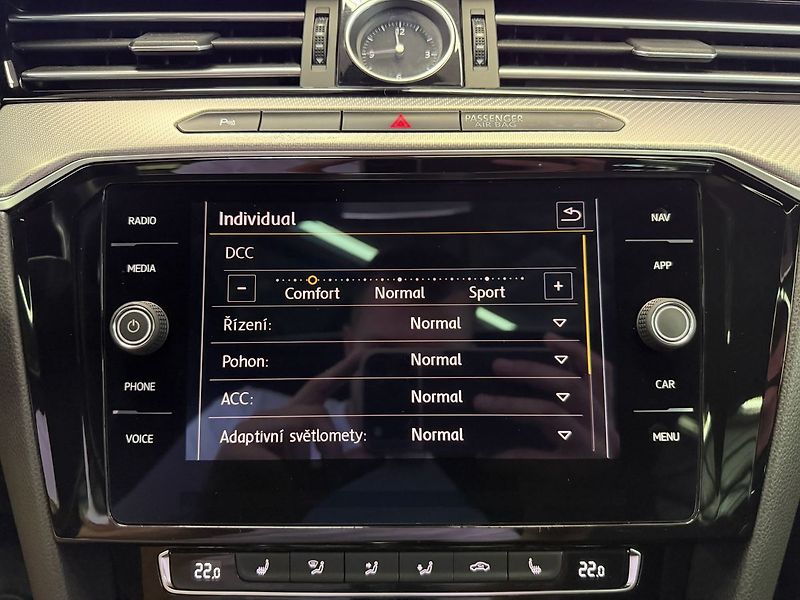 Volkswagen Arteon 2.0 Bi-TDI 176KW DSG 4M R-LINE - fotka 17 z 32