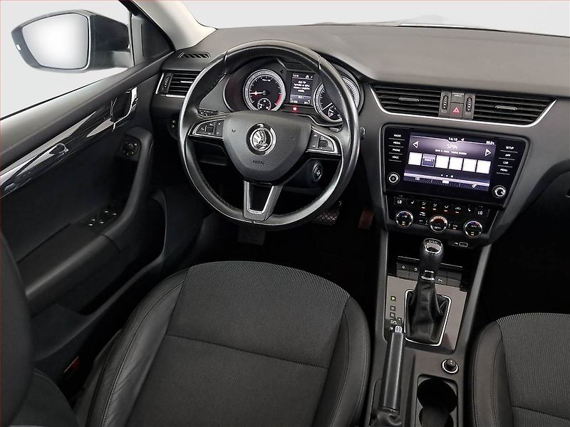 Škoda Octavia (2018) 1.6 TDI, Automat, Kůže - fotka 7 z 17