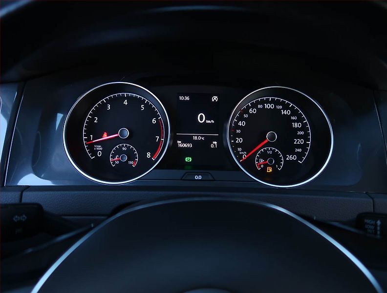 Volkswagen Golf (2020) Comfortline 1.5 TSI, ČR,1.maj - fotka 11 z 16