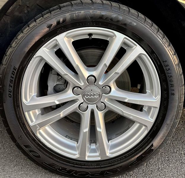 Audi Q3 (2018) S-LINE 2.0 TFSI 147KW PREMIUM+ - fotka 7 z 39