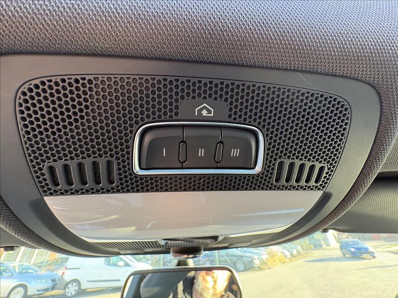 Audi Q5 3,0 TDi176kW 3x S-line,Max výb - fotka 32 z 50