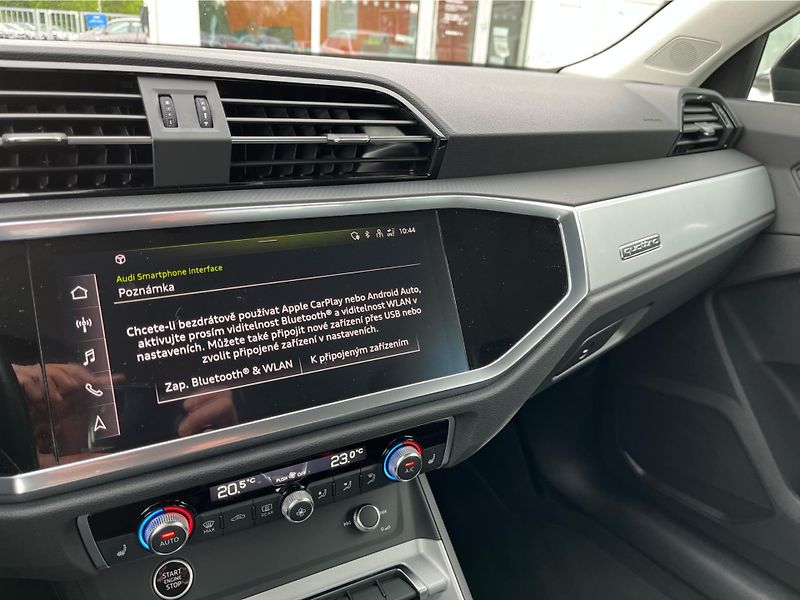 Audi Q3 ADVANCED 2.0 TDI 110 KW QUATTR - fotka 19 z 30