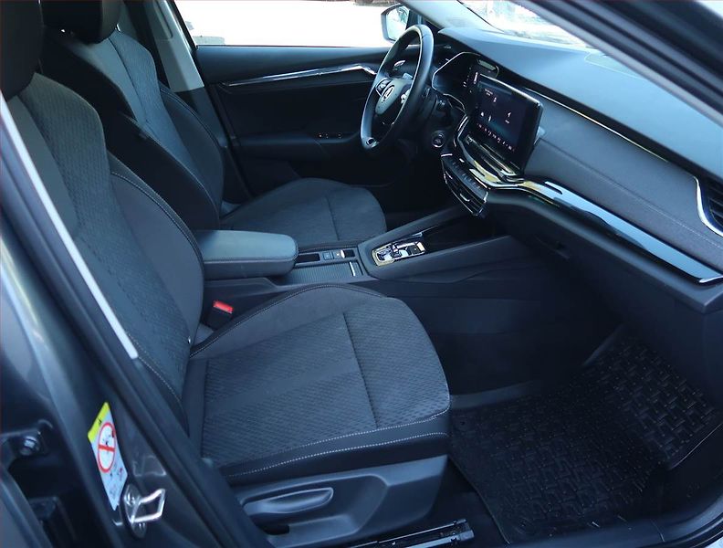Škoda Octavia (2023) 2.0 TDI, Automat, ČR,1.maj - fotka 9 z 20