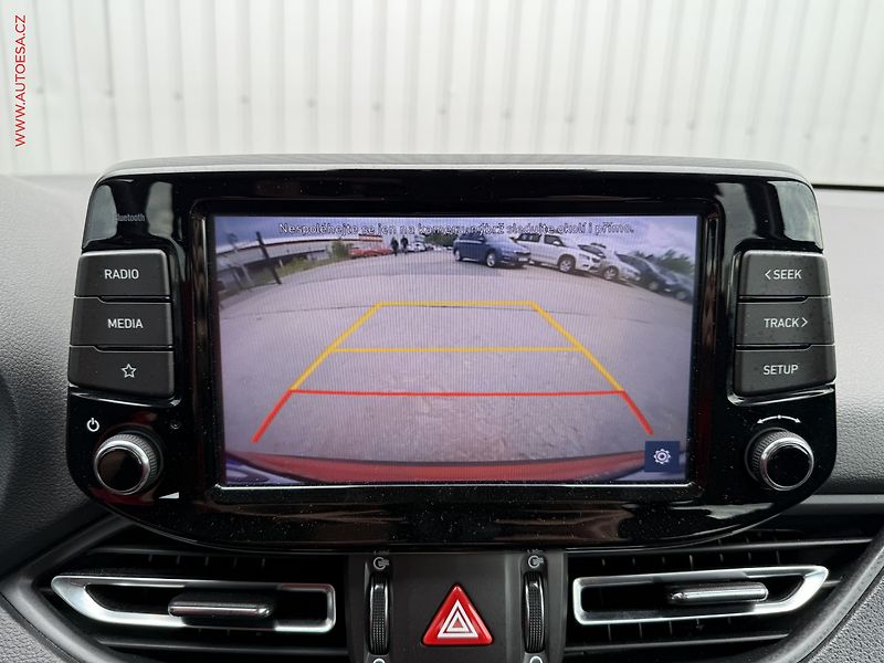 Hyundai i30 (2023) 1.0 T-GDi, ČR, Smart, LED - fotka 14 z 17
