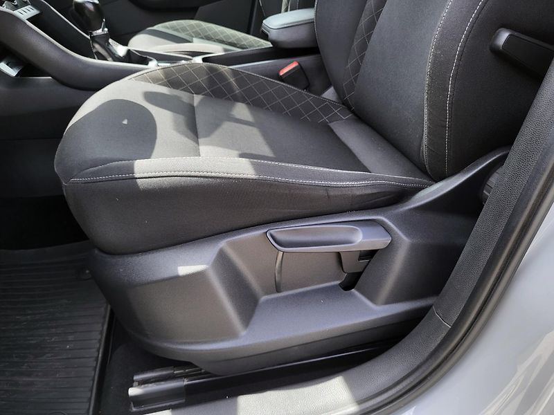 Škoda Karoq 2.0 TDi 110kW 4x4 AMBITION *ČR - fotka 27 z 47