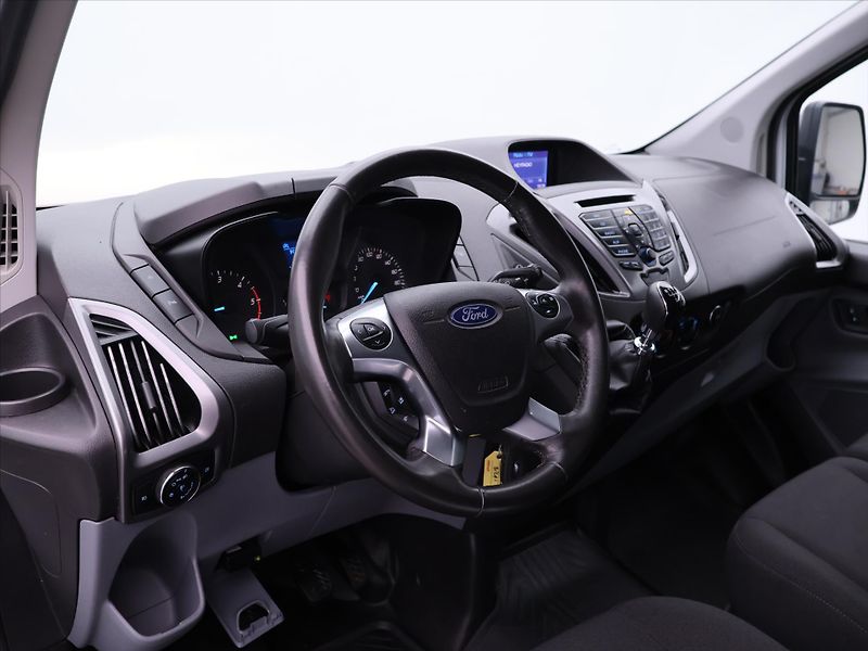 Ford Transit Custom L2 2,0 TDCI Navi 9-Míst DPH - fotka 26 z 33