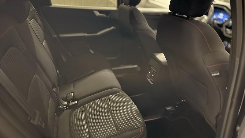 Ford Kuga (2023) 2.0TDCI ST LINE,4X4,AT - fotka 26 z 42