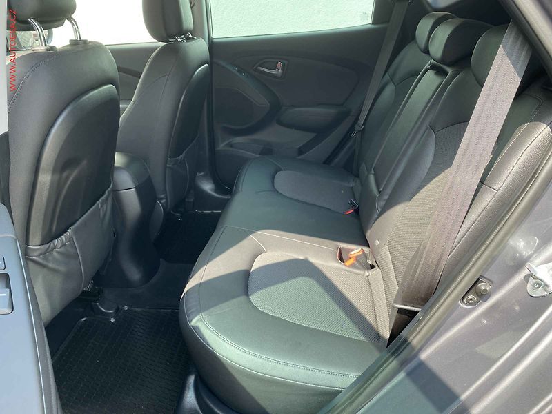 Hyundai ix35 (2014) 2.0 GDi, Trend, kamera, bixen - fotka 10 z 16