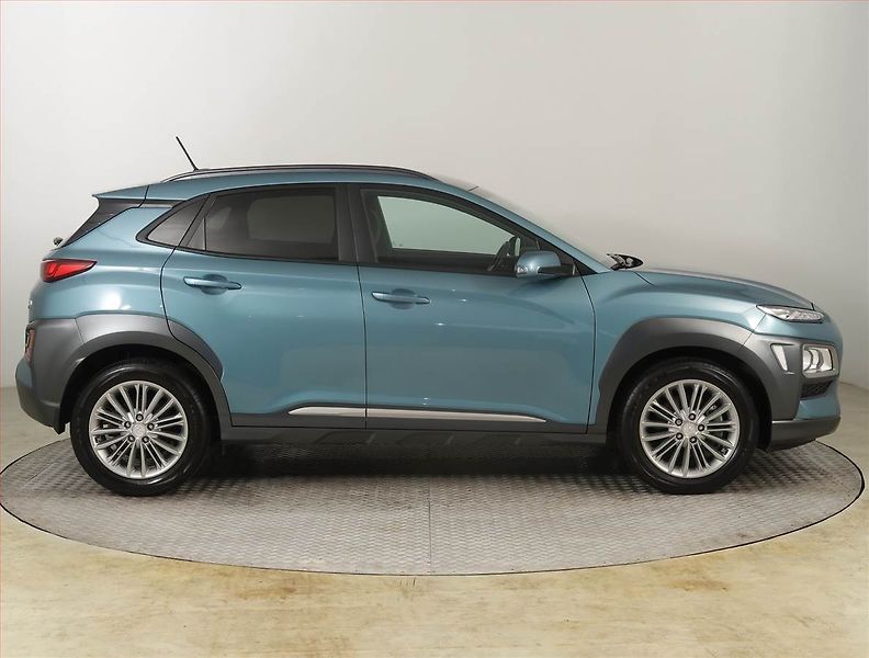 Hyundai Kona (2019) 1.6 T-GDI - fotka 6 z 23