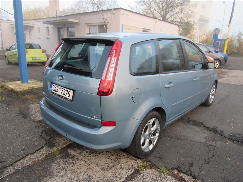 Ford C-MAX 1,8 TDCi 85kW Titanium - fotka 6 z 28