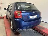 Toyota Corolla (2006) 2.0 D-4D, AC, park.čidla - náhled 1