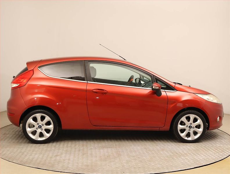 Ford Fiesta (2009) 1.25, nová STK, jezdí dobře - fotka 6 z 19