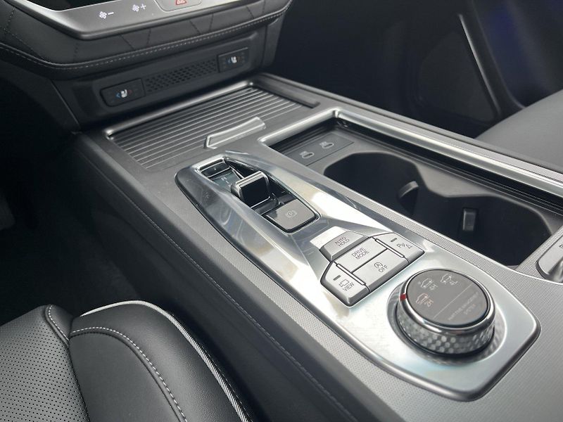 KGM Rexton (2026) 2.2 e-XDI Premium, BP, 4x4 - fotka 14 z 16