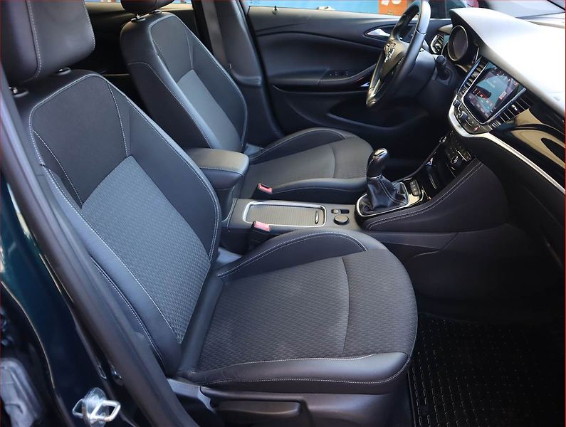 Opel Astra (2015) 1.4 T, Serv.kniha, Navi - fotka 9 z 20