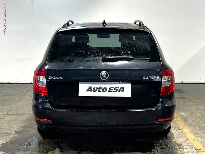 Škoda Superb (2014) 2.0 TDi, Exclusive, DSG - fotka 5 z 16