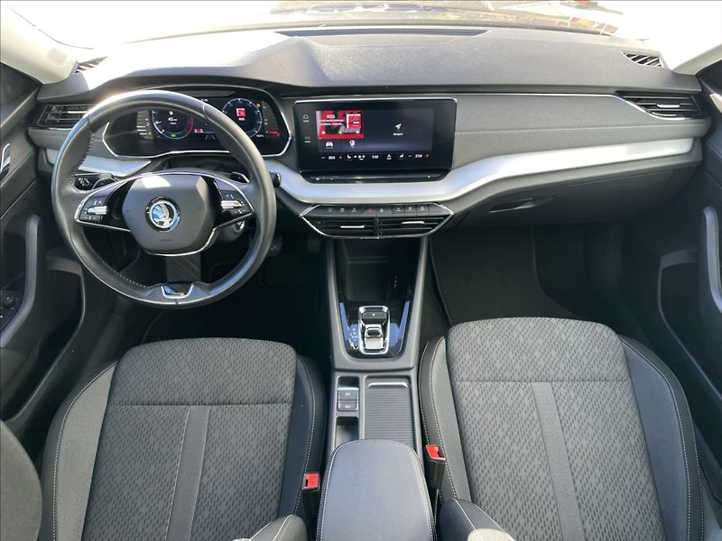 Škoda Octavia 2,0 TDI DSG Style Plus ACC - fotka 6 z 24