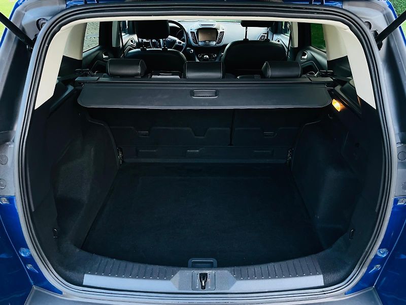 Ford Kuga 2.0TDCi MANUÁL SERVISKA TAŽNÉ  - fotka 21 z 46