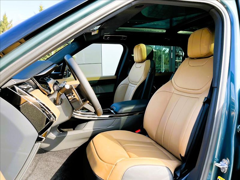 Land Rover Range Rover Sport (2026) 3,0 D300 DYNAMIC SE - fotka 13 z 35