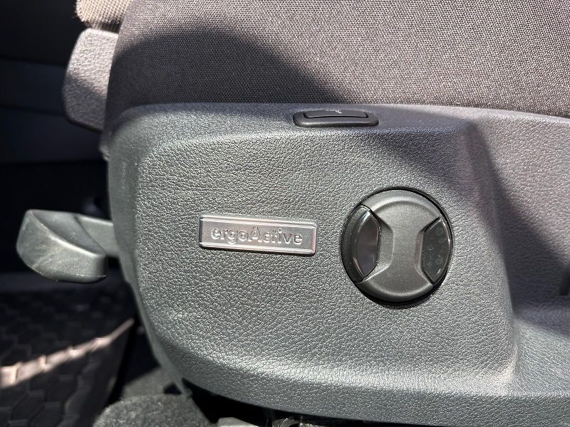 Volkswagen Golf 1.5TSI 110 kW, ČR, 1. MAJ, DPH - fotka 26 z 34