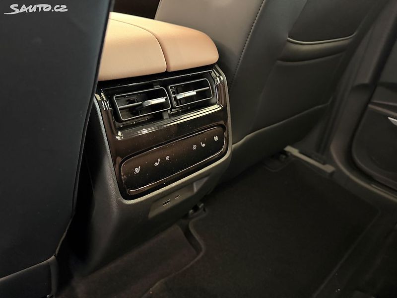 Chery TIGGO 9 PHEV (2026) UNIQUE 7MIST PANORAMA - fotka 3 z 30