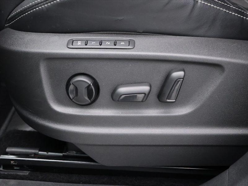 Škoda Kodiaq 2,0 TDI 140kW 4x4 DSG Sportlin - fotka 16 z 30