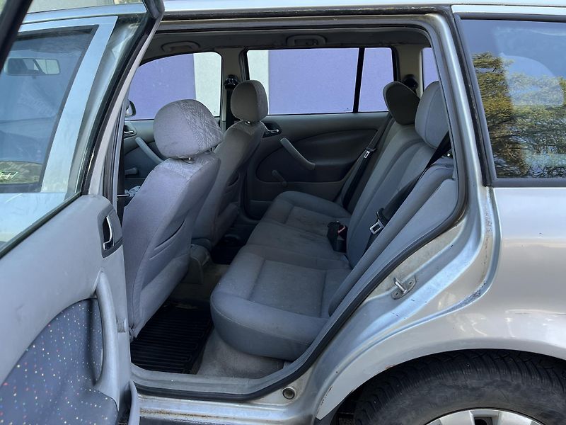 Škoda Octavia 1,9 TDI Combi Classic  - fotka 17 z 29