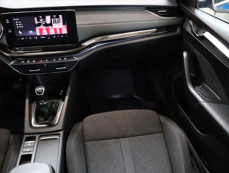 Škoda Octavia (2023) 2.0 TDI - fotka 8 z 24