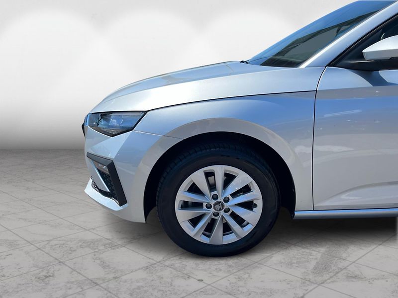 Škoda Scala 1.0TSI 85kW SELECTION - fotka 10 z 21