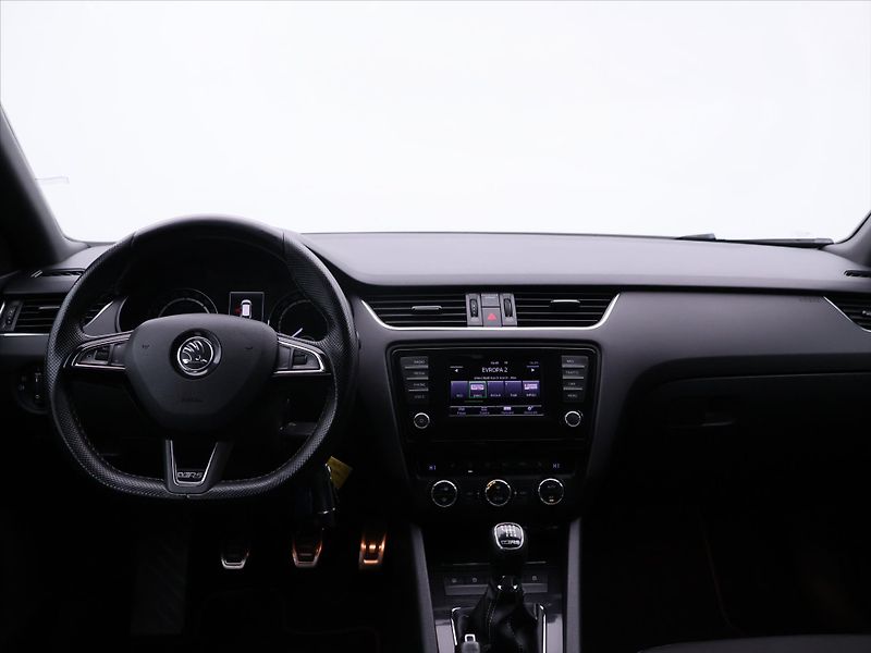Škoda Octavia RS 2.0 TDI 135kW Navi Xenon - fotka 21 z 28