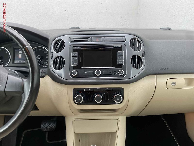 Volkswagen Tiguan (2014) 2.0TDi 4x4, Sport, DSG - fotka 12 z 17