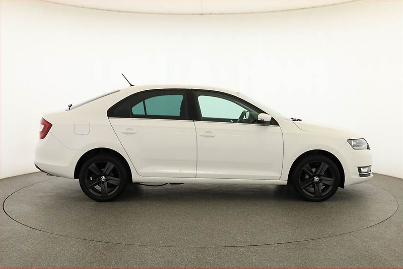 Škoda Rapid (2018) Style 1.0 TSI, Xenony - fotka 6 z 18
