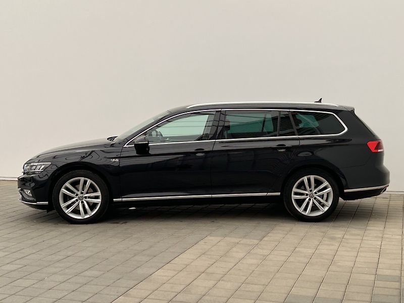Volkswagen Passat Variant 2.0 TDI Elegance - fotka 3 z 27