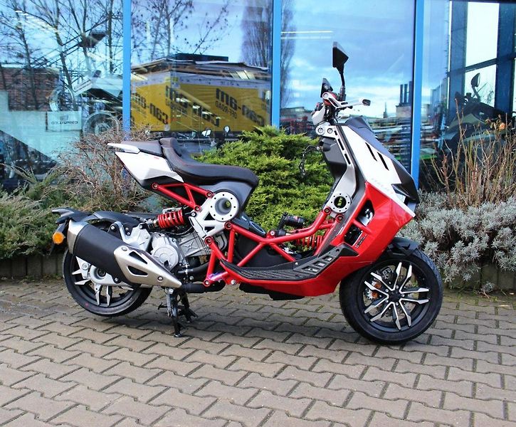 Italjet Dragster 125 (2023) MODEL 2023 SKLADEM akce - fotka 2 z 8