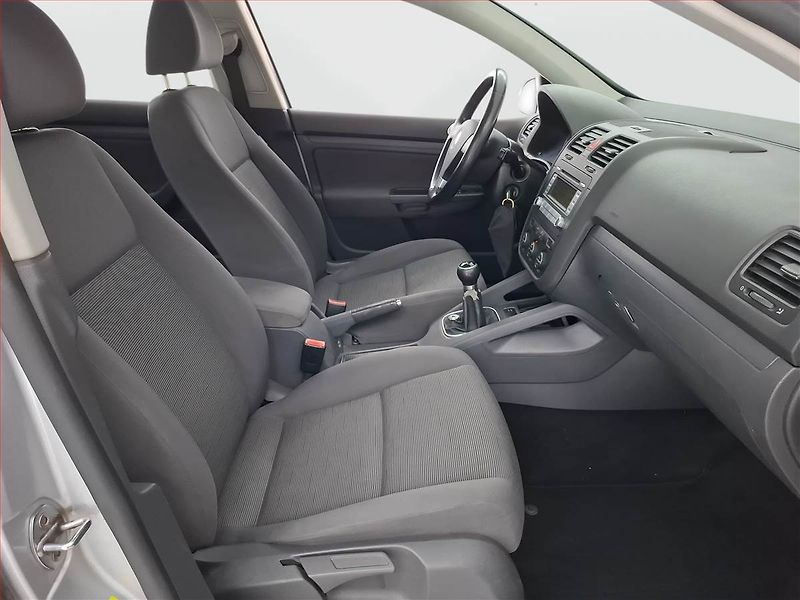 Volkswagen Golf (2007) 1.9 TDI, po STK, Tažné - fotka 9 z 14